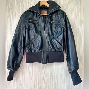 BB Winter Black Bomber Style Jacket Size L EUC